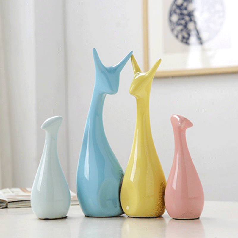 Nordic Style Macaroon Ceramic Cat Family Statue – Set of 4