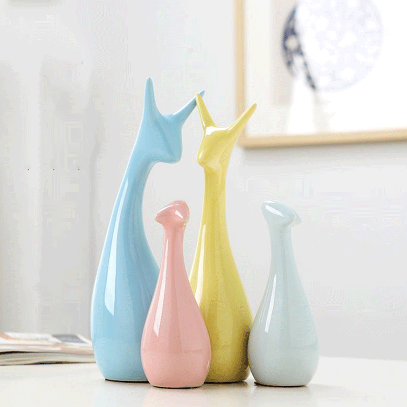 Nordic Style Macaroon Ceramic Cat Family Statue – Set of 4