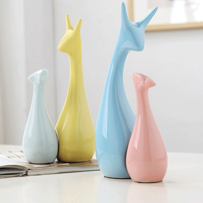 Nordic Style Macaroon Ceramic Cat Family Statue – Set of 4