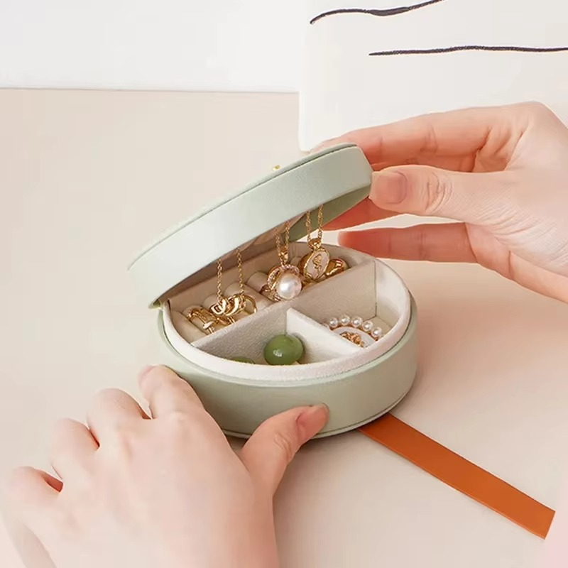 Compact Travel Jewelry Box with Handle – Elegant Organizer | ROMAN DECOR